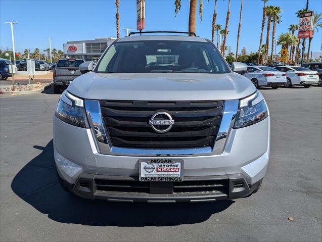 new 2024 Nissan Pathfinder car, priced at $44,925