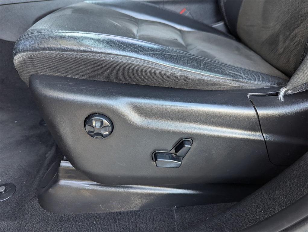 used 2020 Jeep Grand Cherokee car, priced at $19,495