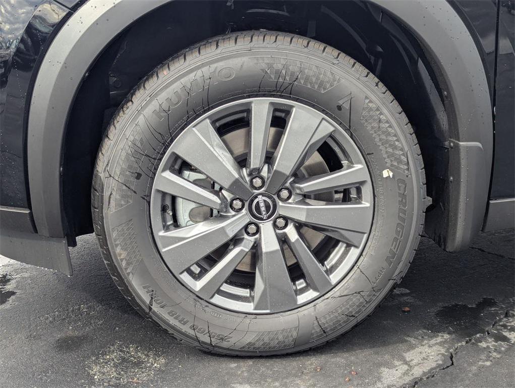 new 2025 Nissan Pathfinder car, priced at $38,469