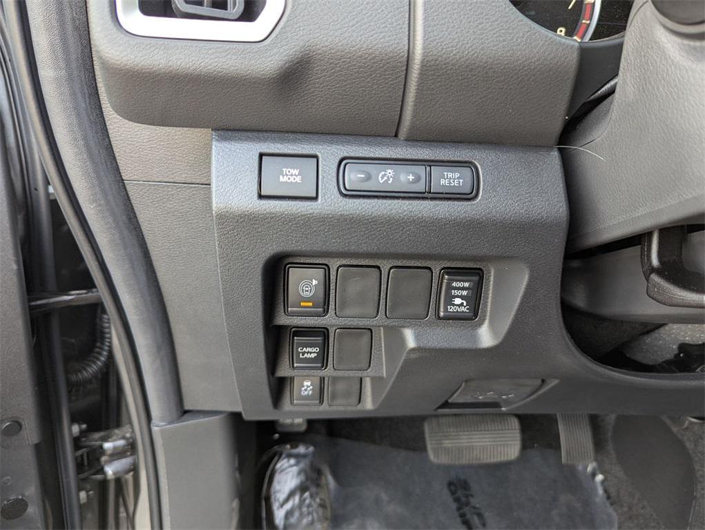 new 2025 Nissan Frontier car, priced at $33,059