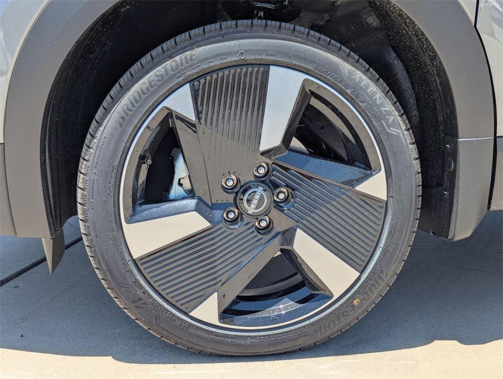 new 2025 Nissan Kicks car, priced at $26,684