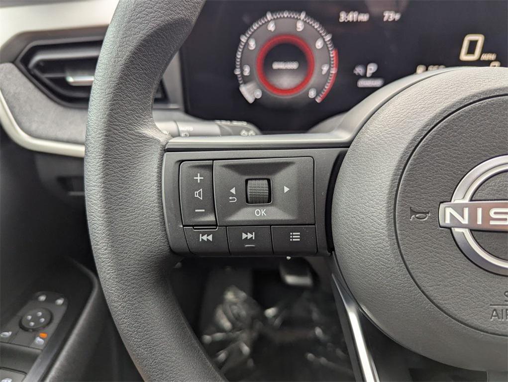 new 2025 Nissan Kicks car, priced at $24,251