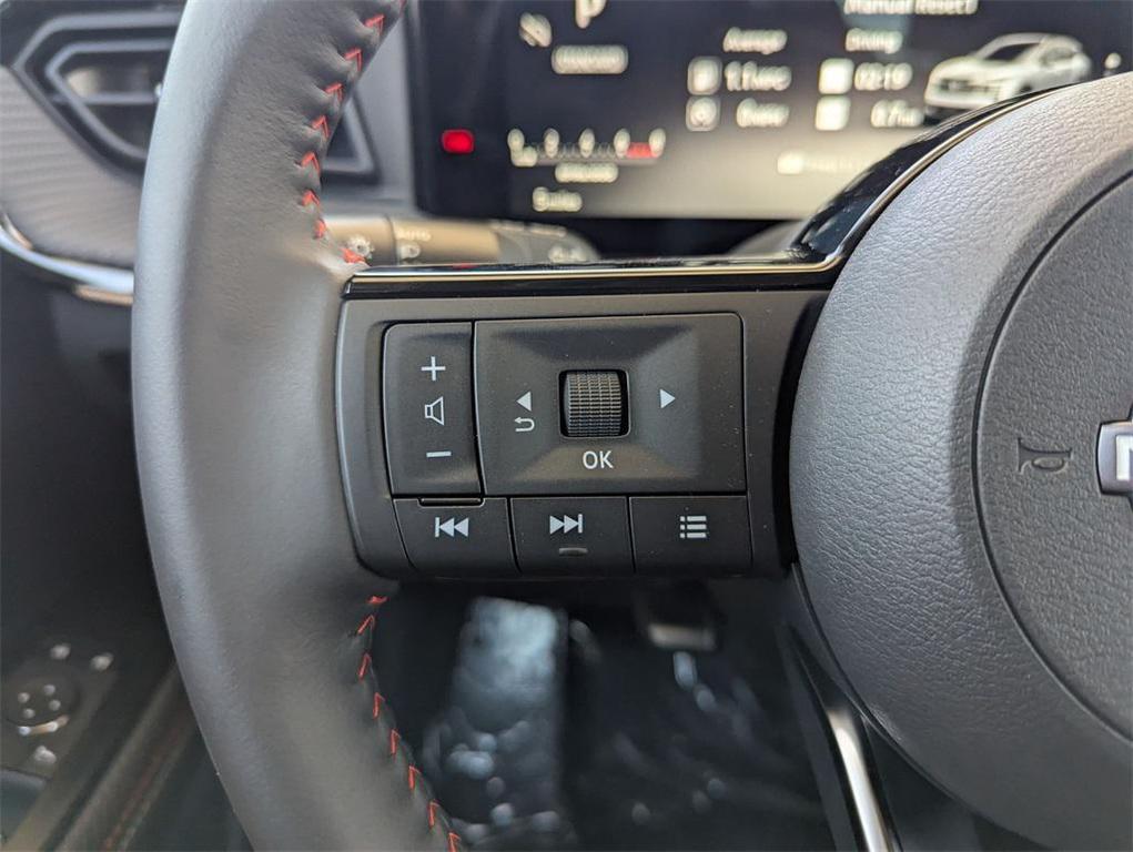 new 2025 Nissan Kicks car, priced at $26,298