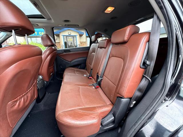 used 2009 Hyundai Veracruz car, priced at $7,995