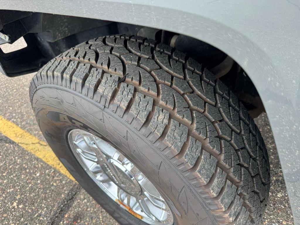 used 2008 Hummer H3 car, priced at $9,995