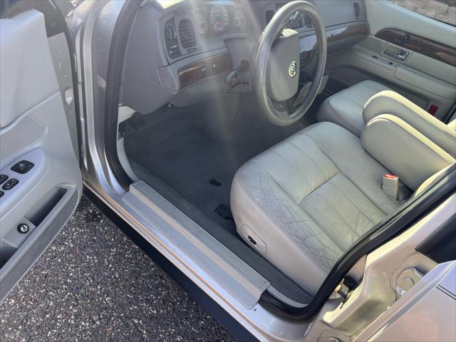 used 2005 Mercury Grand Marquis car, priced at $6,995