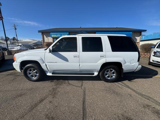 used 2000 Cadillac Escalade car, priced at $18,995