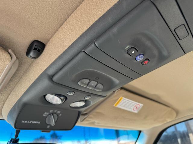 used 2000 Cadillac Escalade car, priced at $18,995