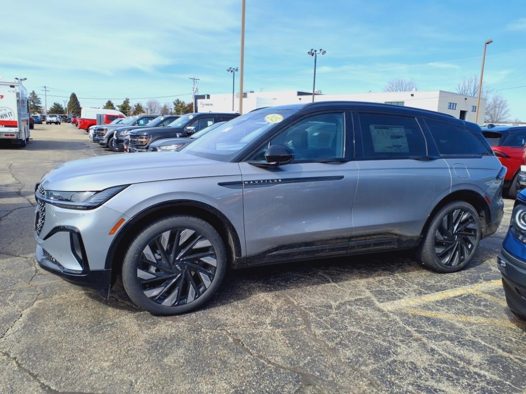 new 2025 Lincoln Nautilus car, priced at $69,967