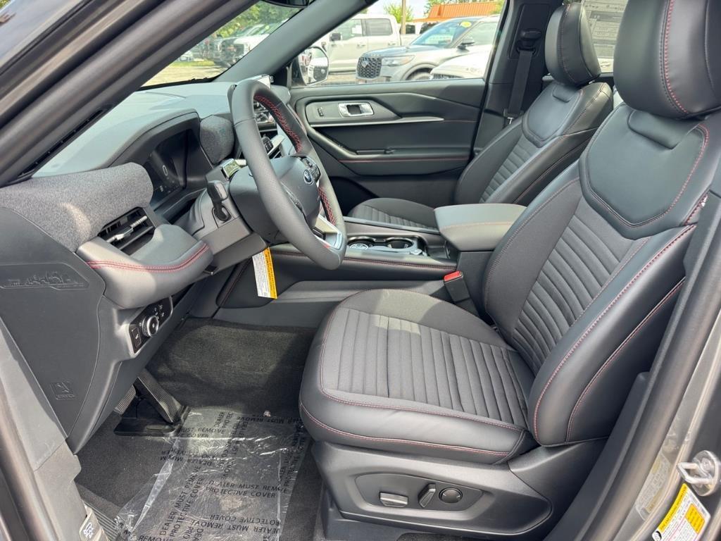 new 2025 Ford Explorer car, priced at $49,563