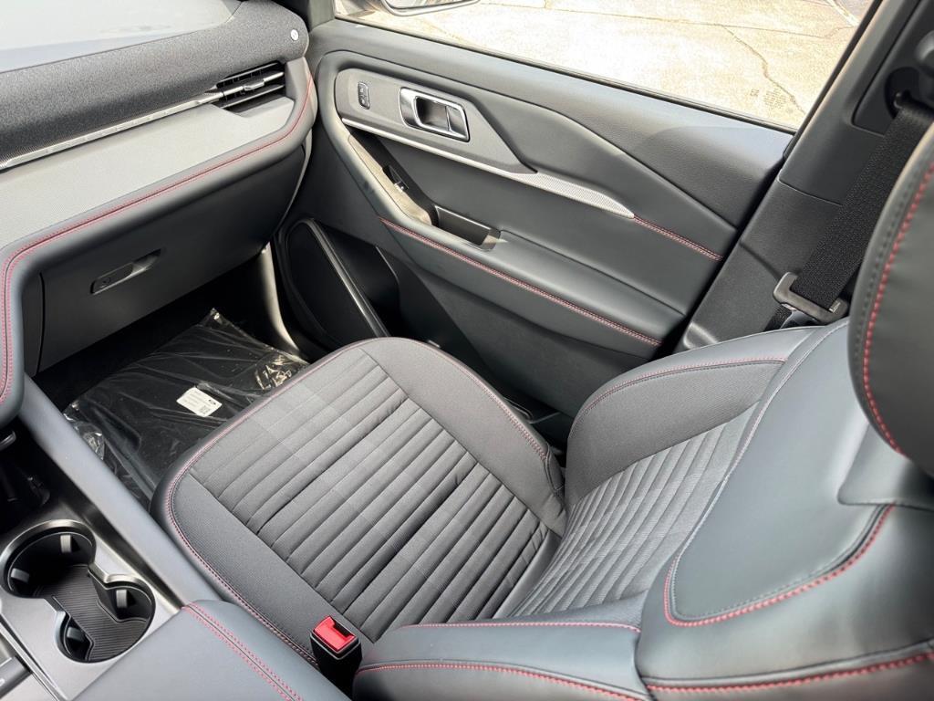 new 2025 Ford Explorer car, priced at $49,563
