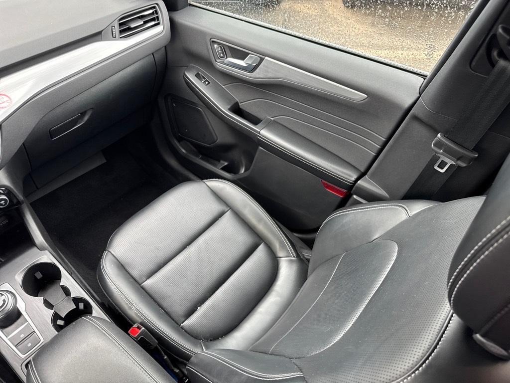 used 2023 Ford Escape car, priced at $30,844