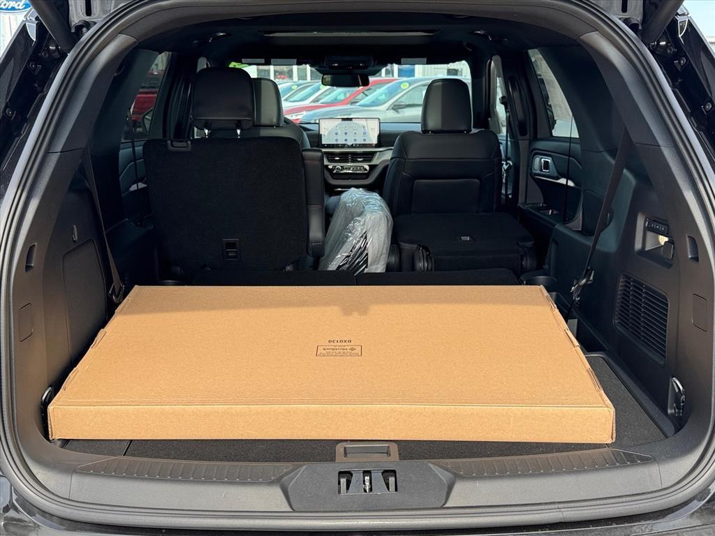 new 2025 Ford Explorer car, priced at $57,471