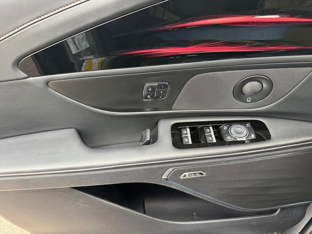 used 2024 Lincoln Nautilus car, priced at $53,307