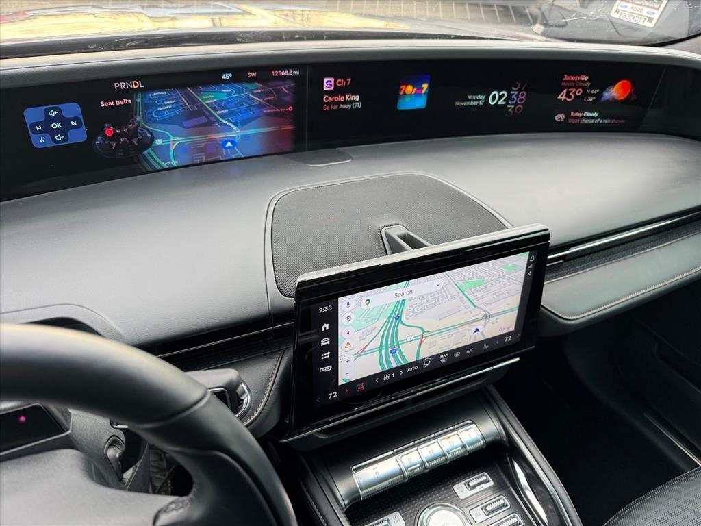 used 2024 Lincoln Nautilus car, priced at $53,307