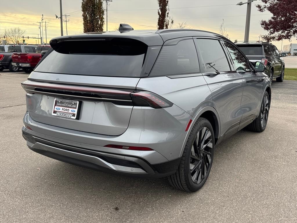 used 2024 Lincoln Nautilus car, priced at $53,307