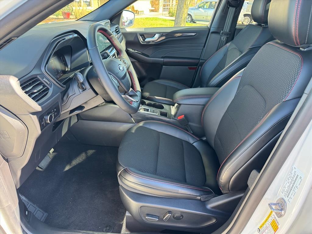 new 2025 Ford Escape car, priced at $31,508