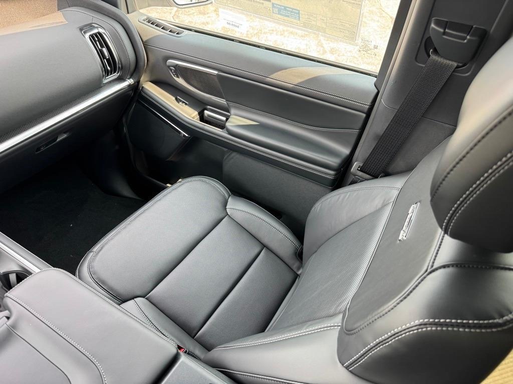 new 2025 Ford Expedition Max car, priced at $91,980