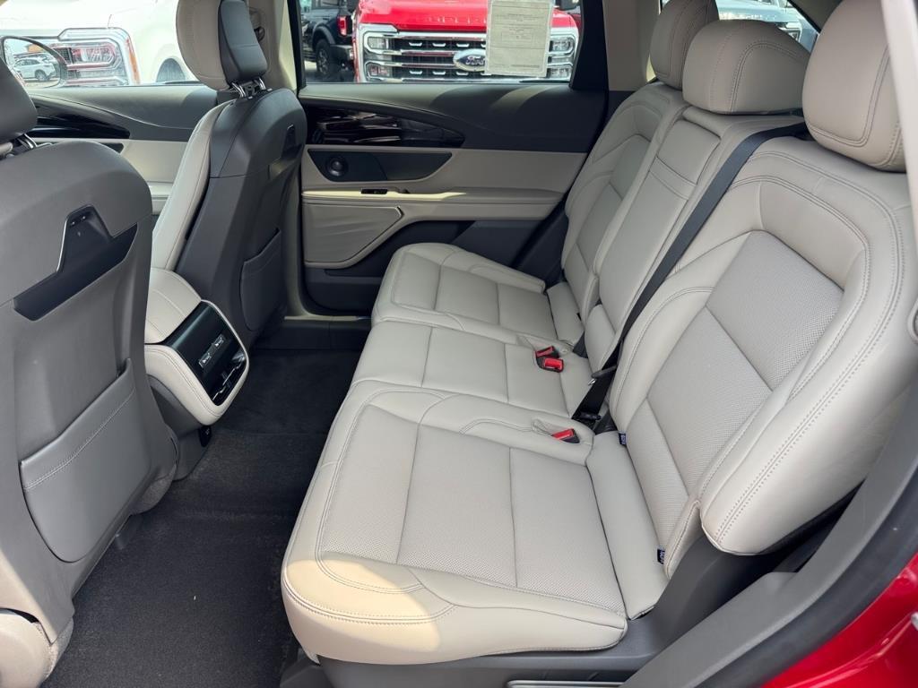 new 2025 Lincoln Nautilus car, priced at $58,009