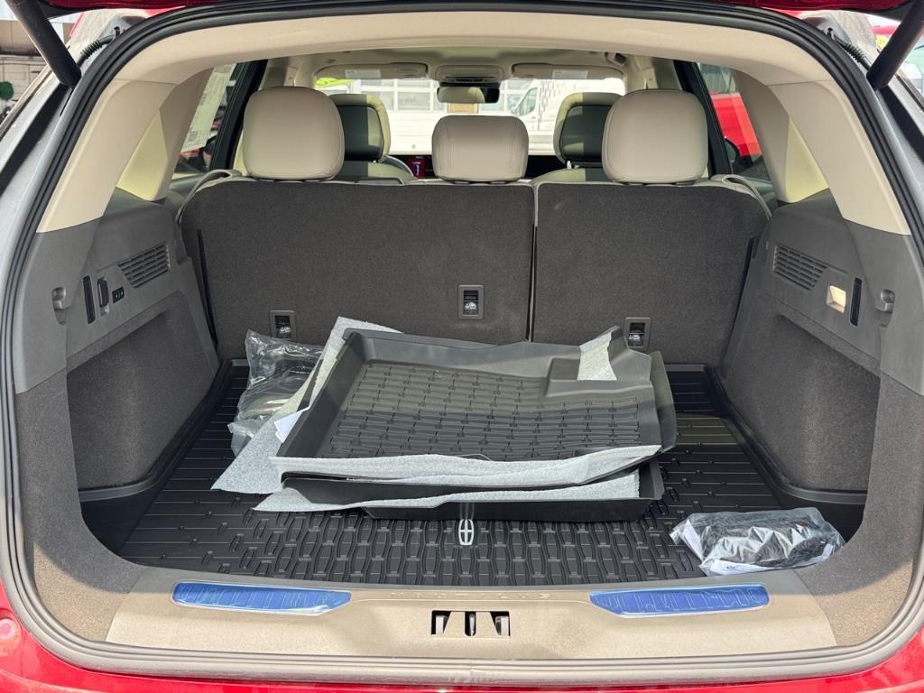 new 2025 Lincoln Nautilus car, priced at $58,009