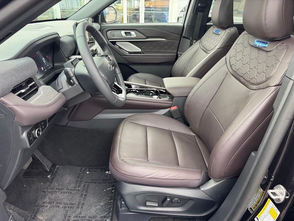 new 2025 Ford Explorer car, priced at $58,037