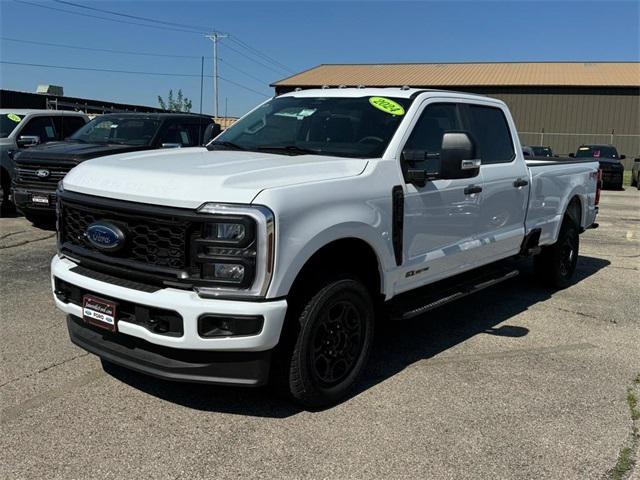 new 2024 Ford F-350 car, priced at $69,995