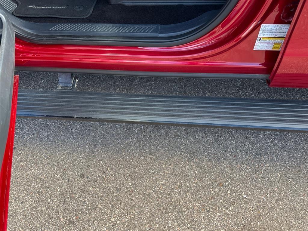 used 2022 Ford Expedition car, priced at $35,418