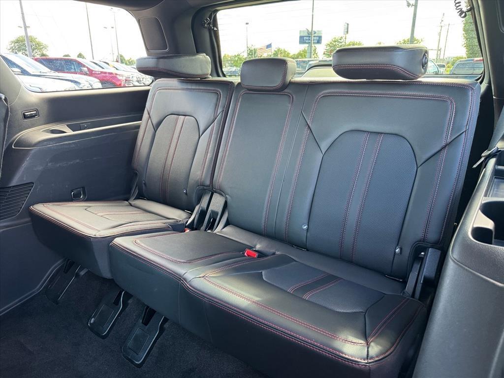 used 2022 Ford Expedition car, priced at $35,418