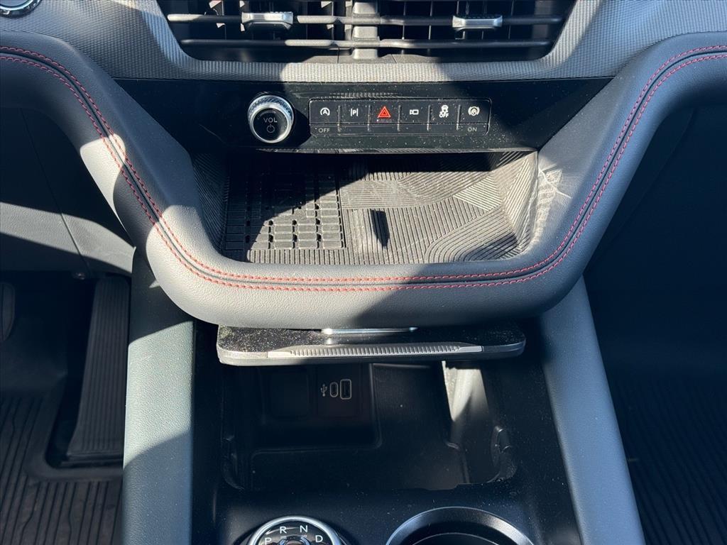 new 2025 Ford Explorer car, priced at $48,500