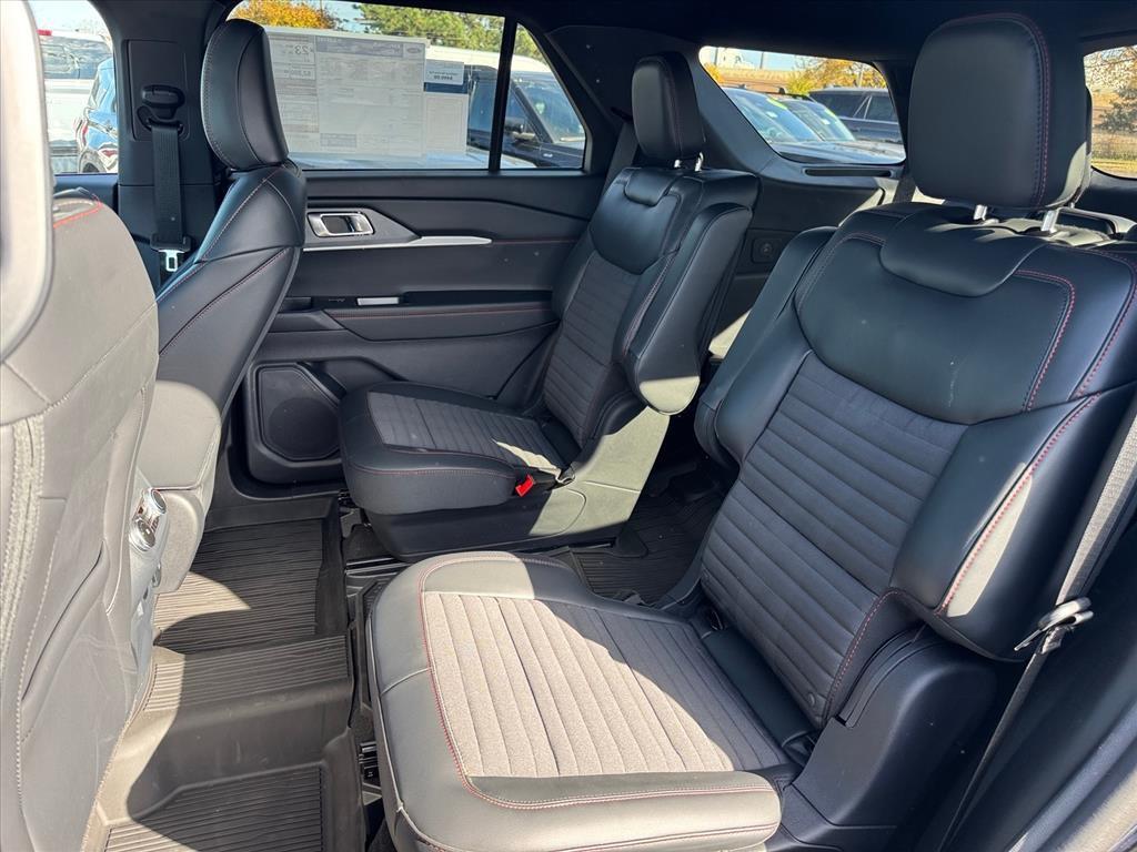 new 2025 Ford Explorer car, priced at $48,500