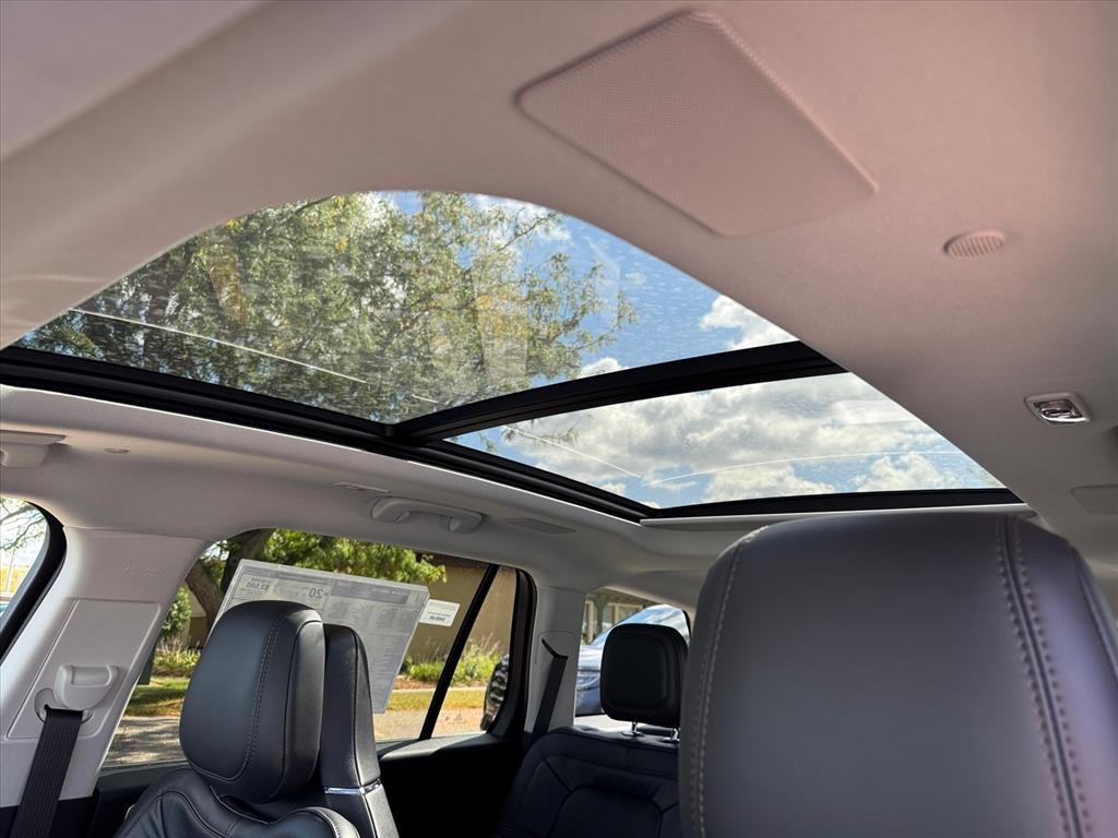 new 2025 Lincoln Aviator car, priced at $83,330
