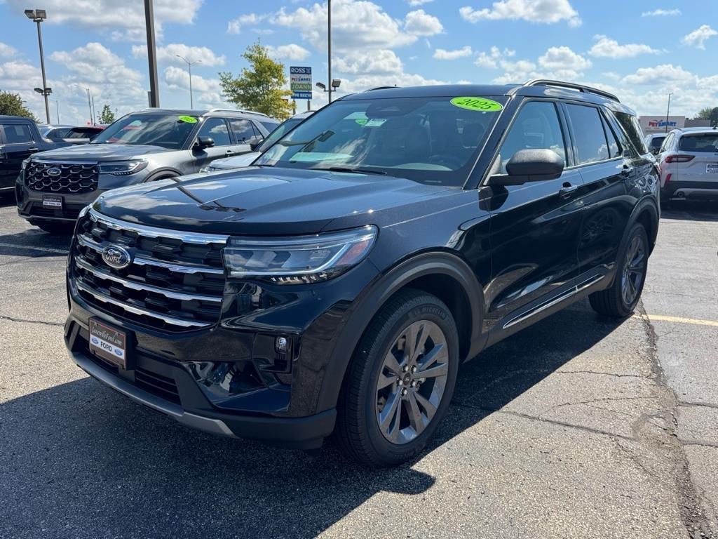 new 2025 Ford Explorer car, priced at $45,812