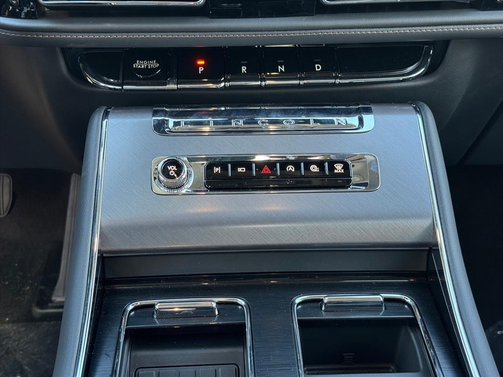 new 2026 Lincoln Aviator car, priced at $70,305