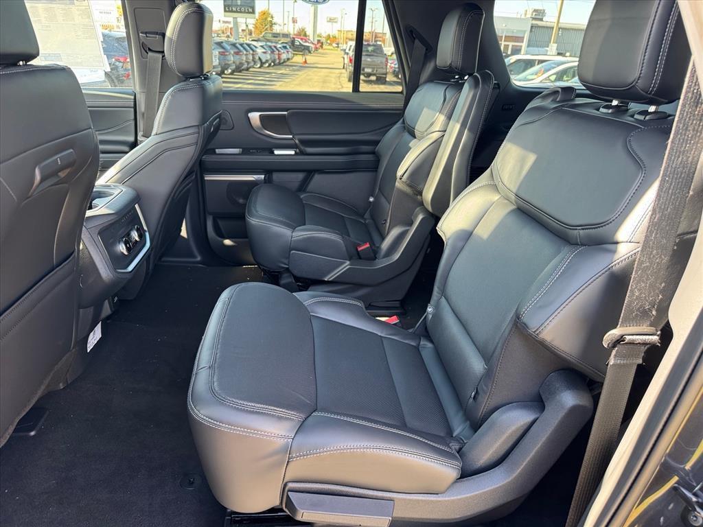 new 2025 Ford Expedition Max car, priced at $84,940