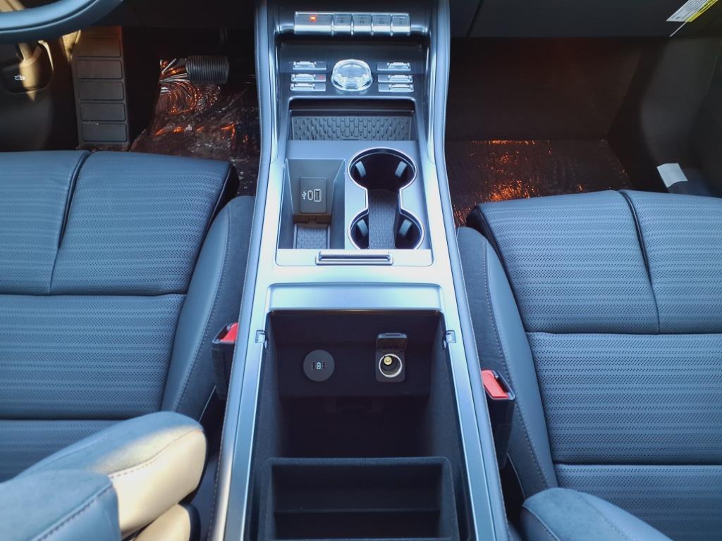 new 2025 Lincoln Nautilus car, priced at $67,547