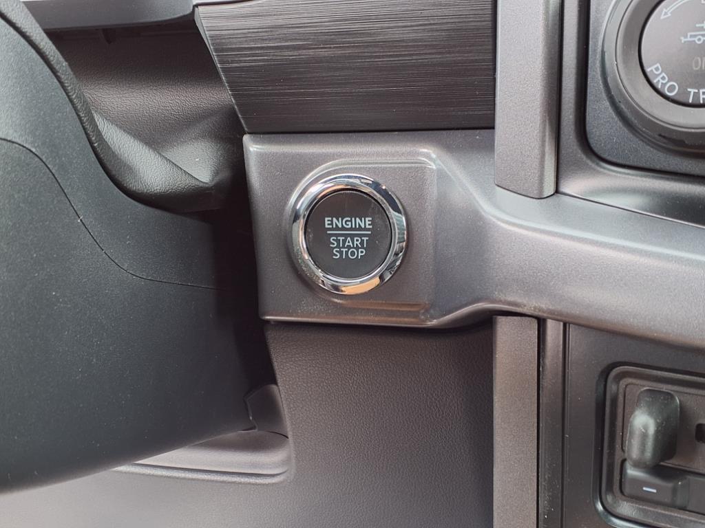 new 2025 Ford F-150 car, priced at $59,390
