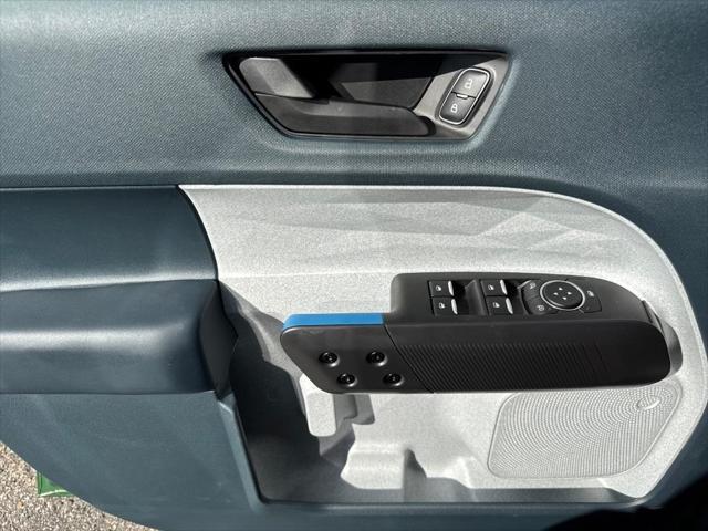 new 2025 Ford Maverick car, priced at $35,400