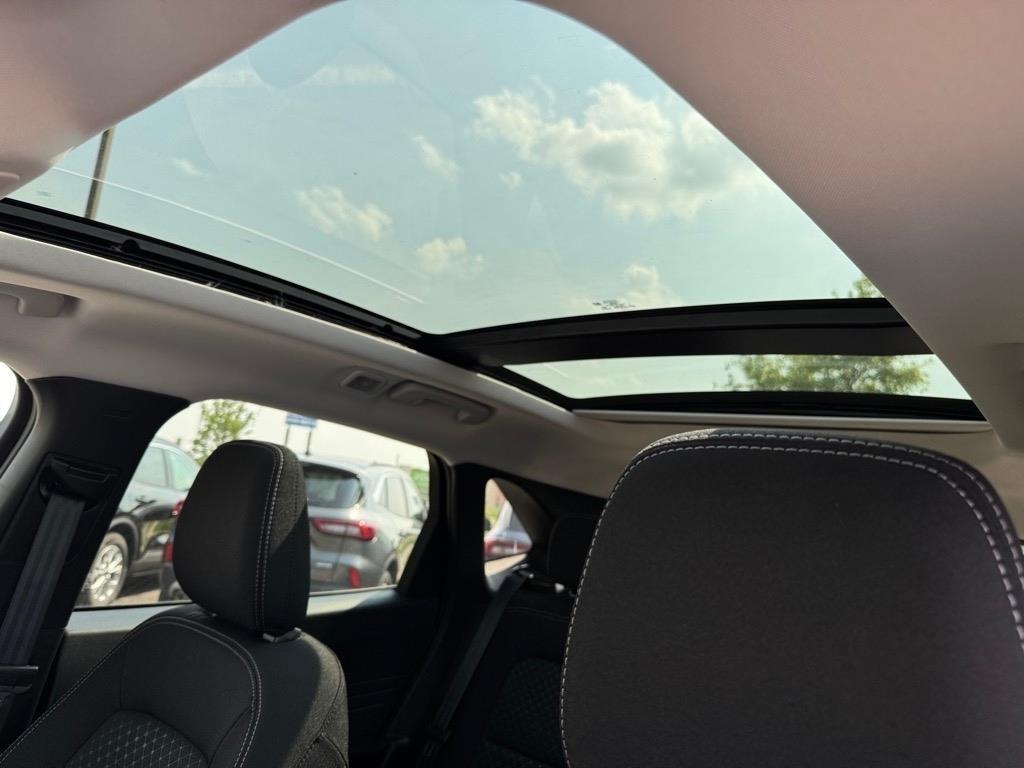 new 2025 Ford Escape car, priced at $30,356