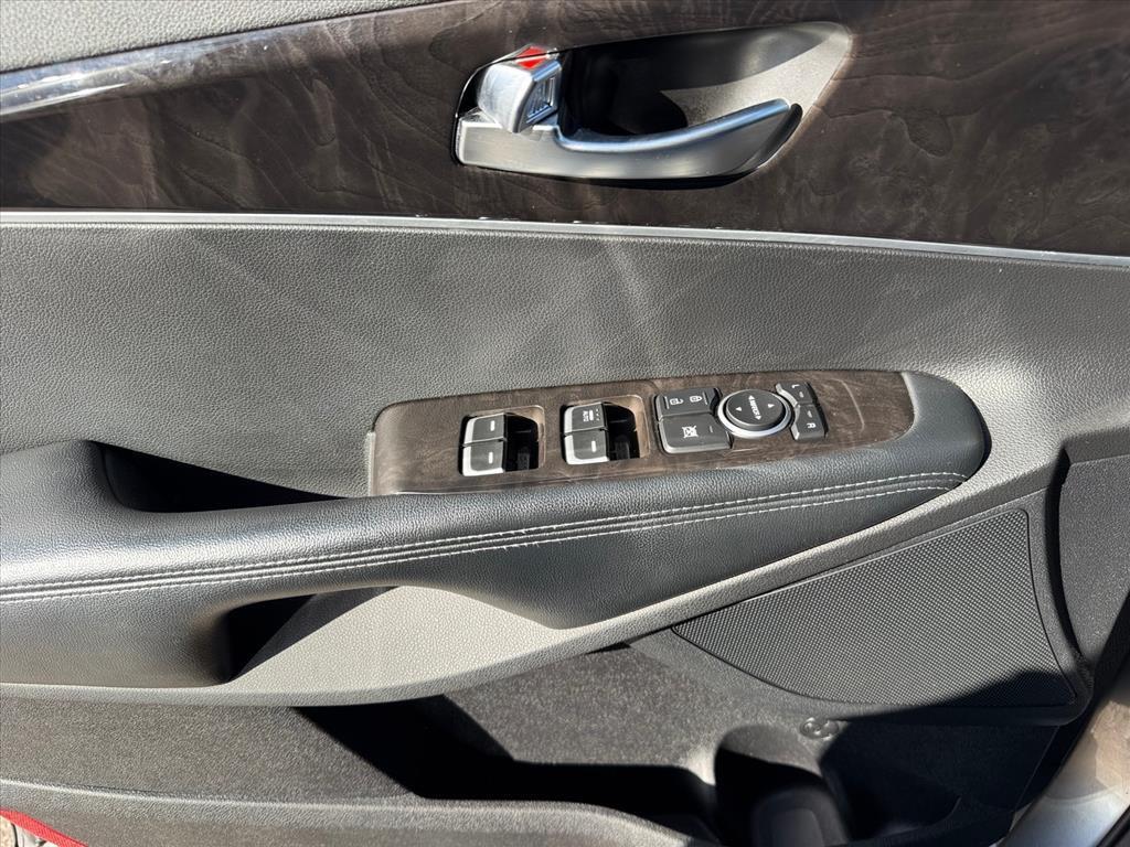 used 2018 Kia Sorento car, priced at $11,956