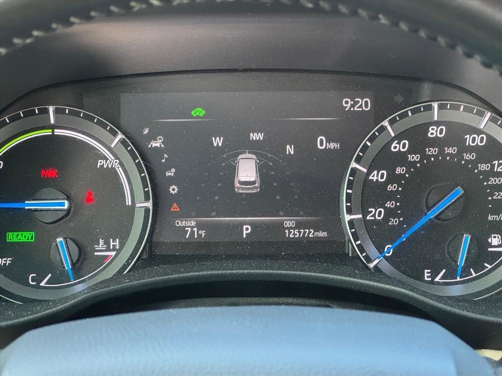 used 2020 Toyota Highlander Hybrid car, priced at $28,968