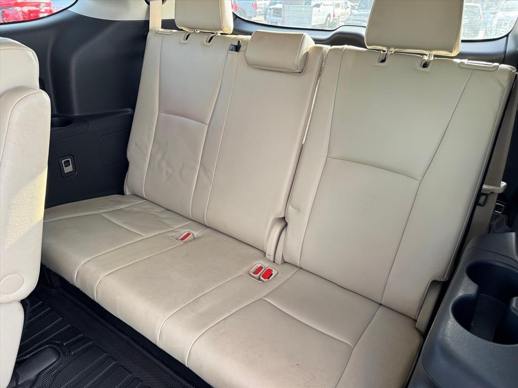 used 2020 Toyota Highlander Hybrid car, priced at $28,968