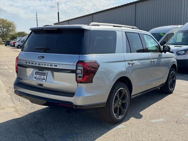 new 2024 Ford Expedition car, priced at $72,106