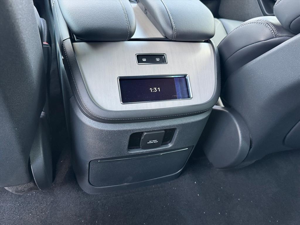 new 2025 Lincoln Navigator car, priced at $107,800