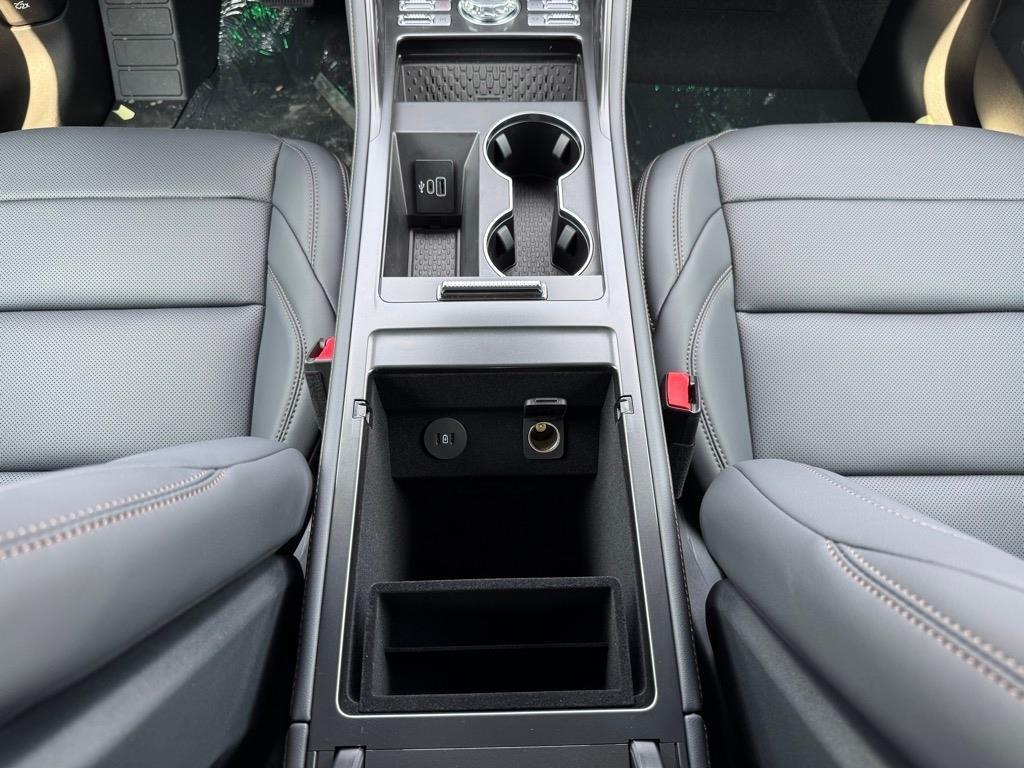 new 2025 Lincoln Nautilus car, priced at $64,009