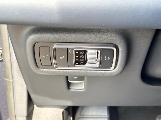 used 2024 Lincoln Nautilus car, priced at $55,614