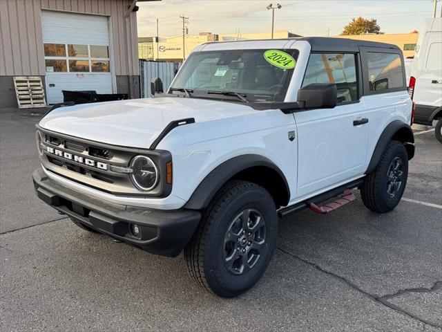 new 2024 Ford Bronco car, priced at $43,652