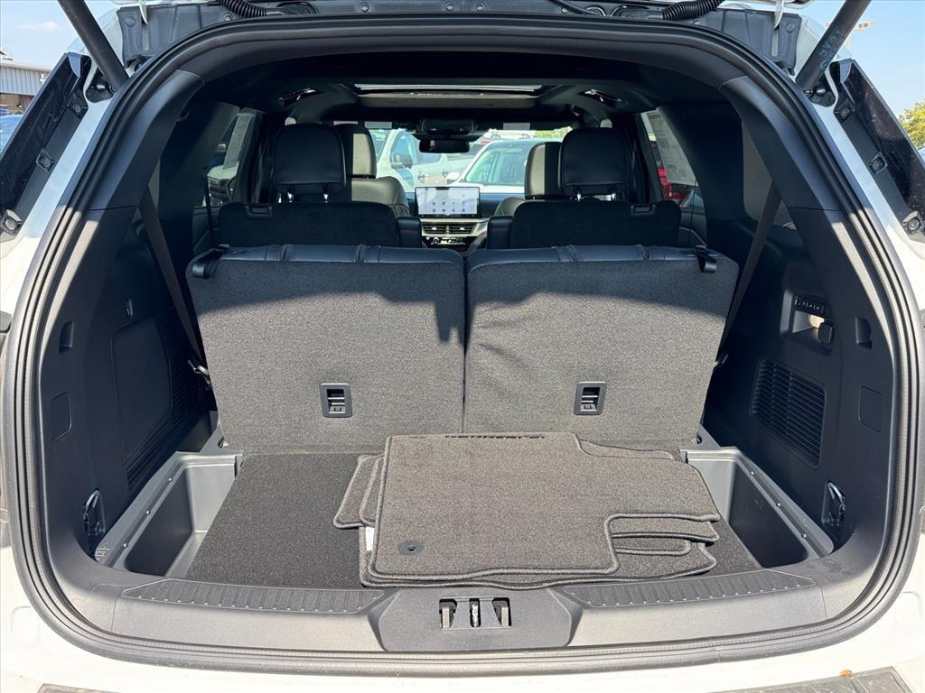 new 2025 Ford Explorer car, priced at $60,033