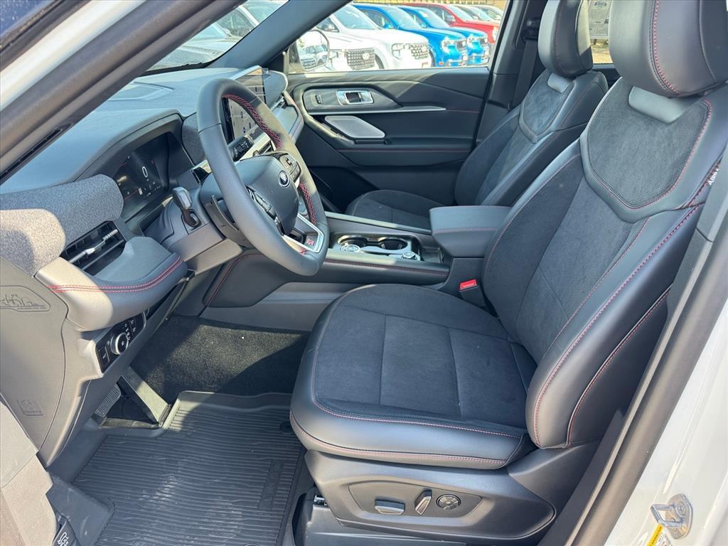new 2025 Ford Explorer car, priced at $60,033
