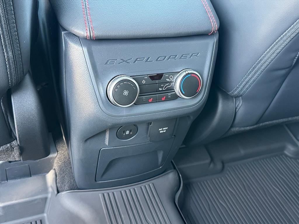 new 2025 Ford Explorer car, priced at $60,033