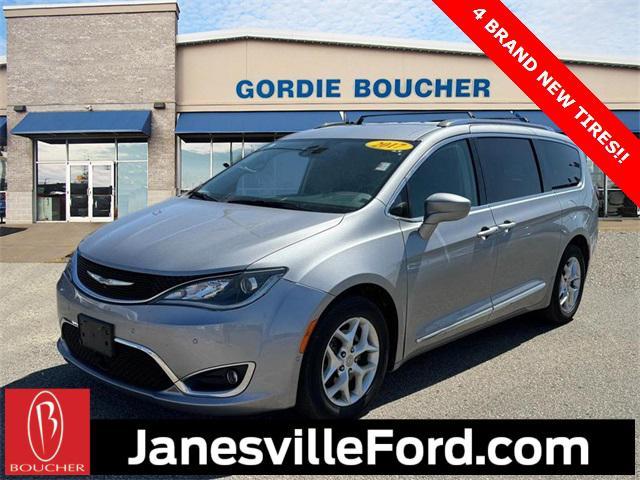 used 2017 Chrysler Pacifica car, priced at $18,650